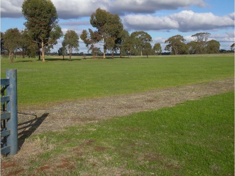 L36 Reillys Road, Neilborough VIC 3570