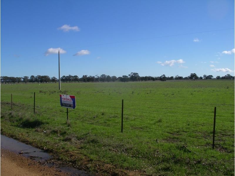 26 A & B 2/249 Hartney Road, Kamarooka VIC 3570