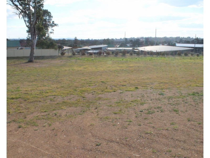 25-27 Reyburn Street, Warwick QLD 4370