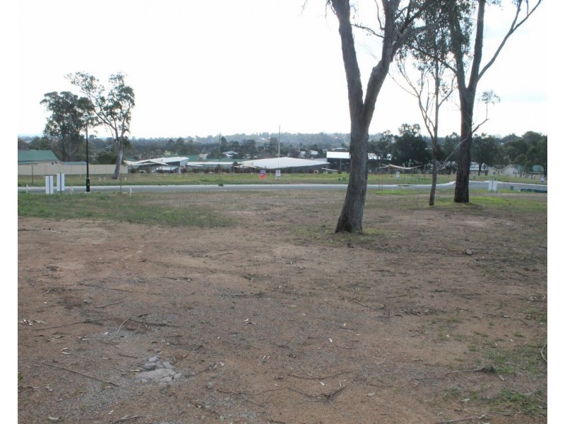 25-27 Reyburn Street, Warwick QLD 4370