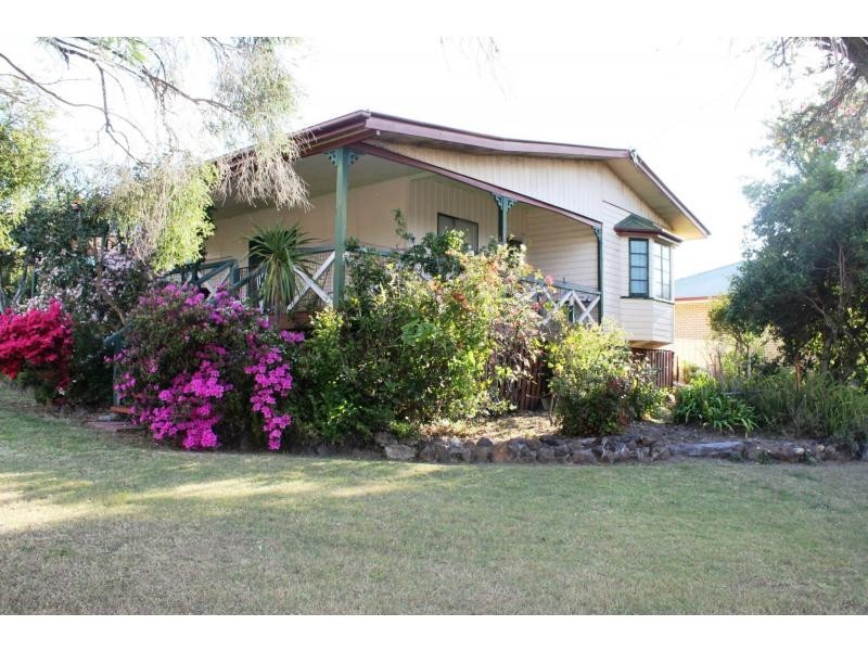 124 Locke Street, Warwick QLD 4370