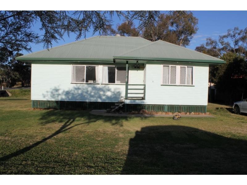 2 Batterham Street, Warwick QLD 4370