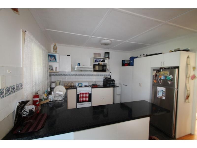 2 Batterham Street, Warwick QLD 4370