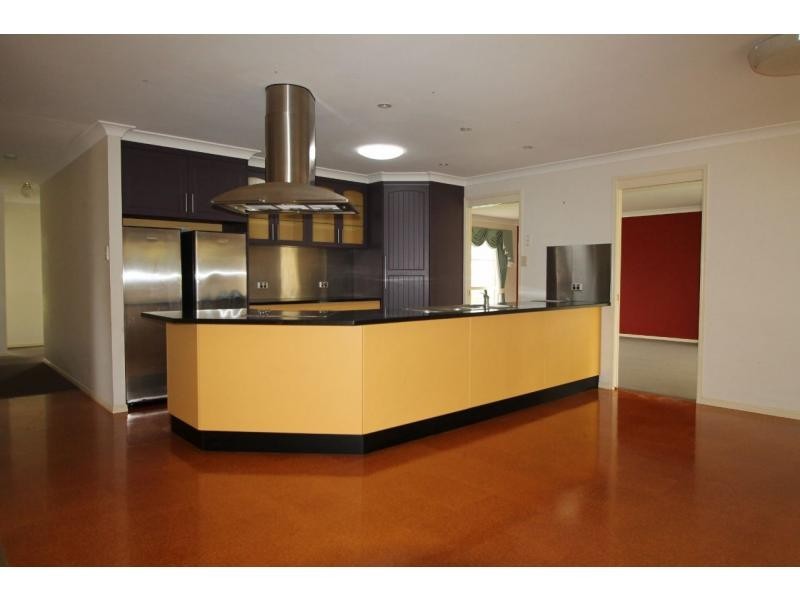 24 Westview Road, Warwick QLD 4370