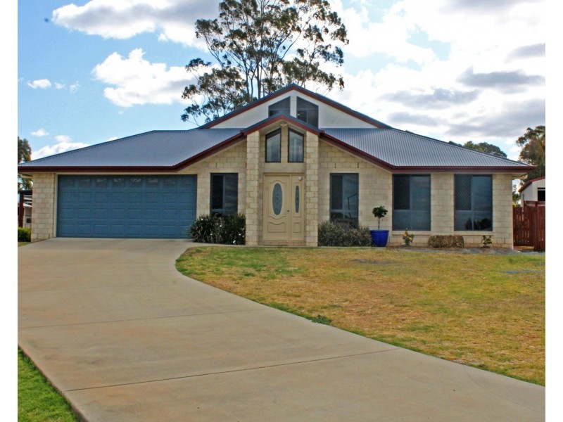 7 Sandstone Court, Warwick QLD 4370