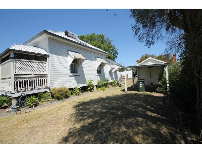 39 Myall Avenue, Warwick QLD 4370