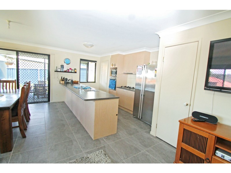 8 Hughes Place, Warwick QLD 4370