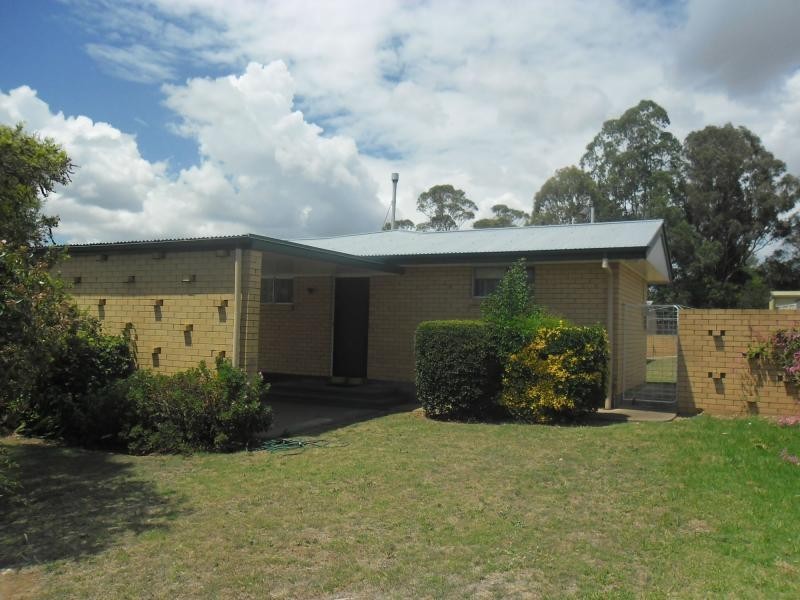 16 Douglas Street, Warwick QLD 4370