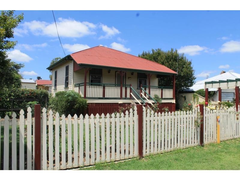 30 Fitzroy Street, Warwick QLD 4370