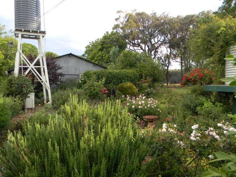 57 Siviter Road, Stanthorpe QLD 4380