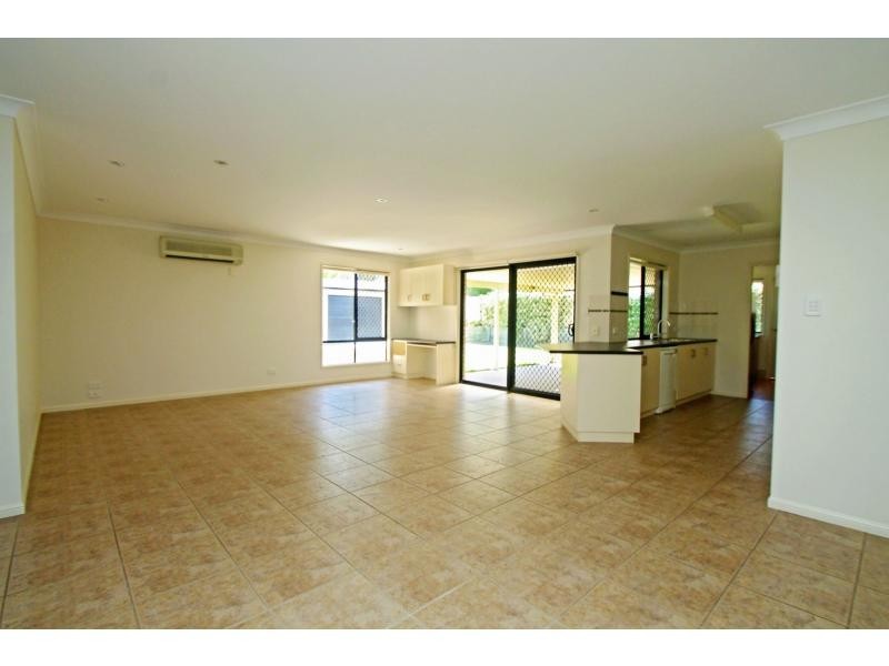 4 Rodeo Drive, Warwick QLD 4370