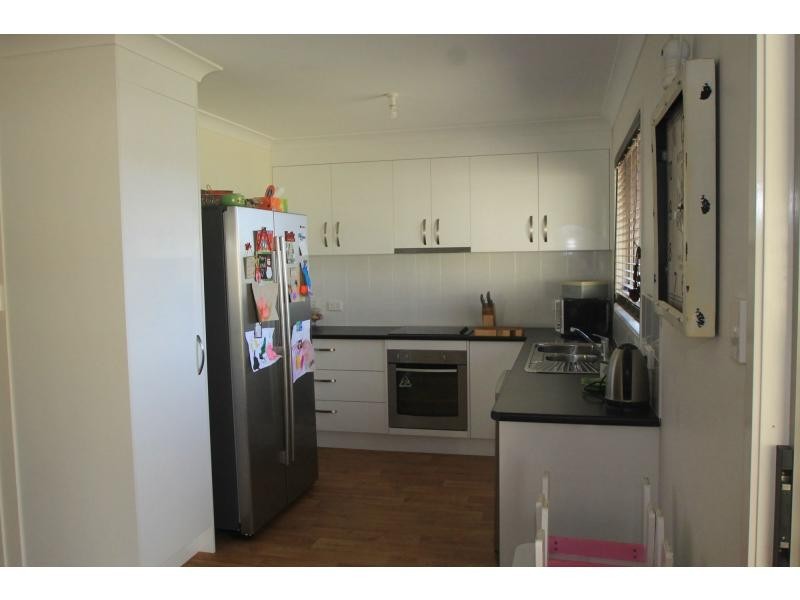 25 Rowland Street, Warwick QLD 4370