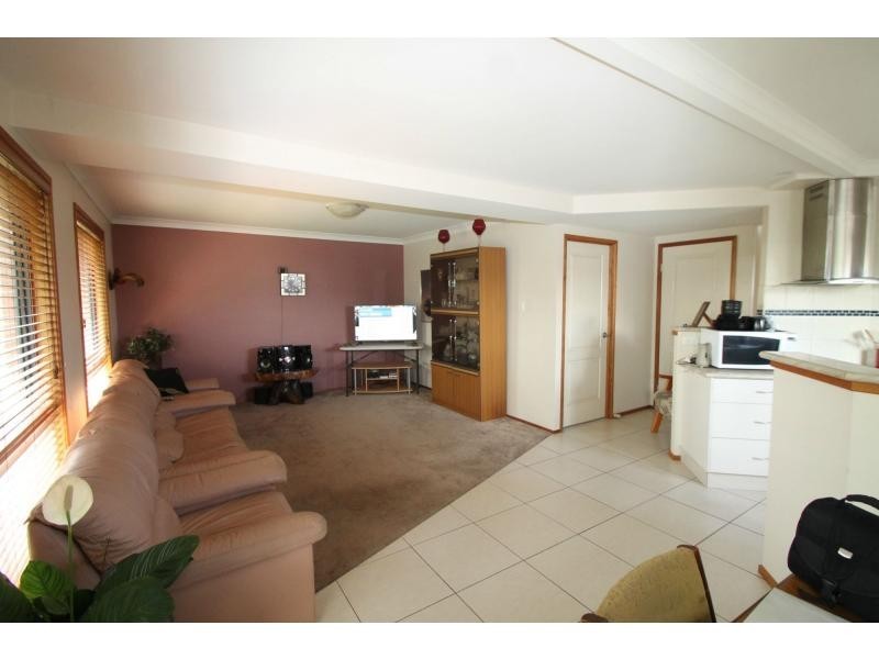 2/27a Myall Avenue, Warwick QLD 4370