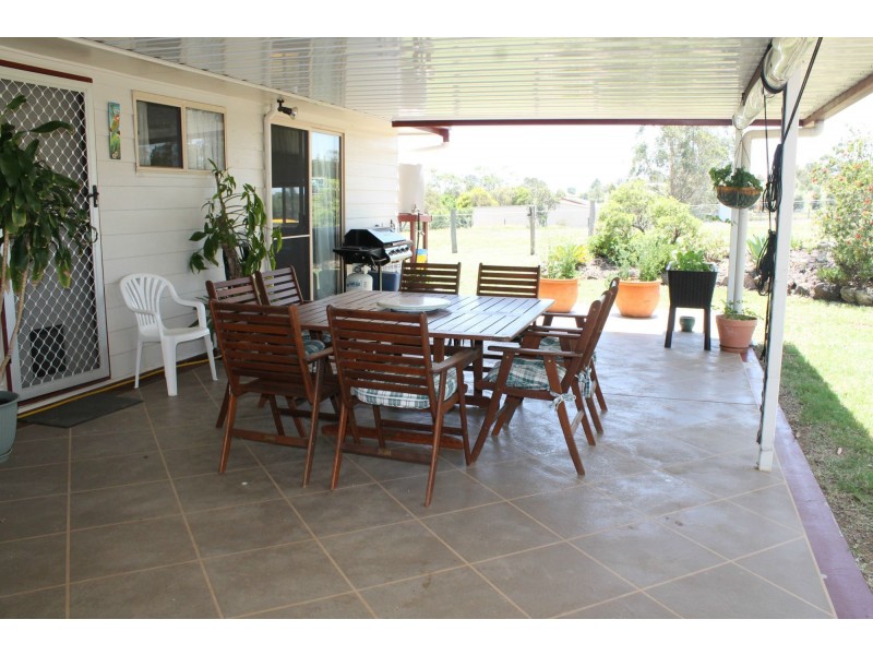 26 Campbell Road, Rosenthal Heights QLD 4370