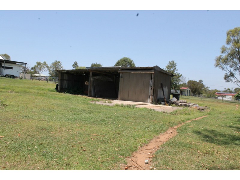 26 Campbell Road, Rosenthal Heights QLD 4370
