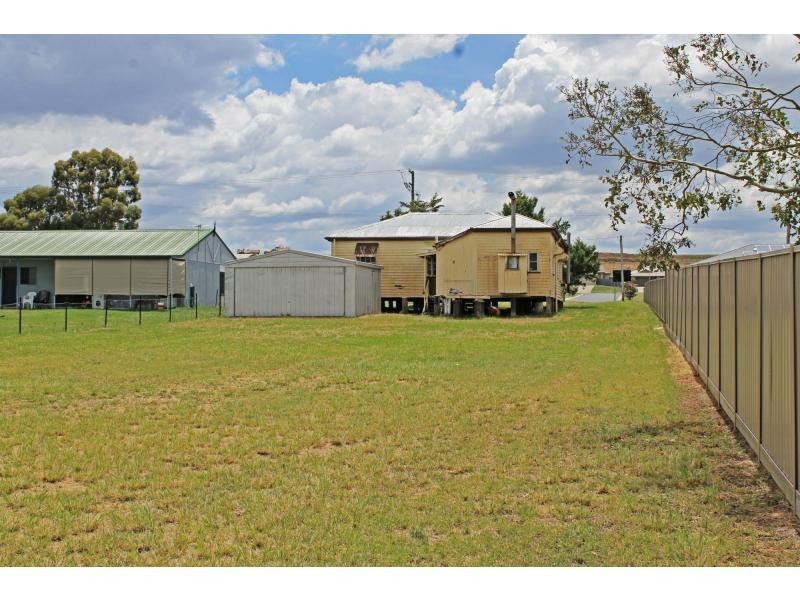 102 Tooth Street, Warwick QLD 4370