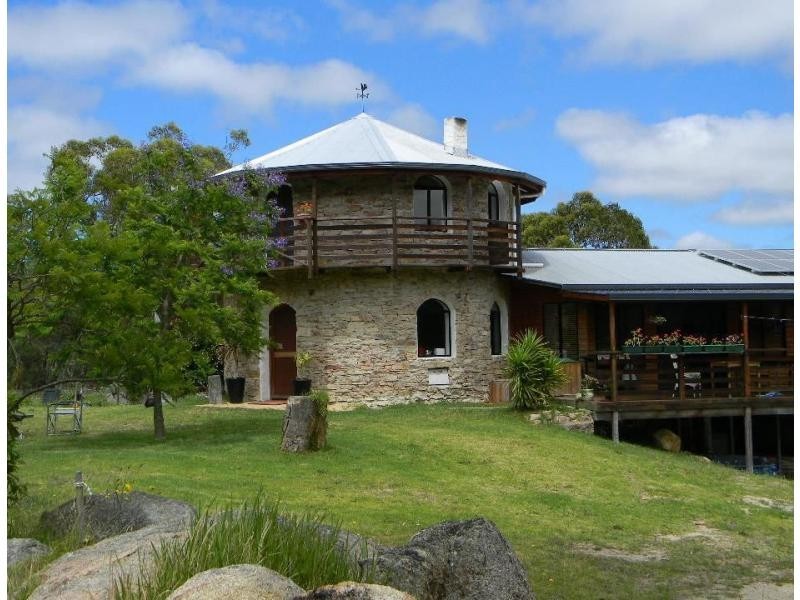 298 Marinis Road, Stanthorpe QLD 4380