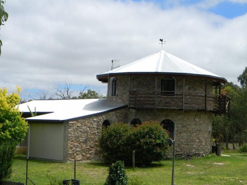 298 Marinis Road, Stanthorpe QLD 4380