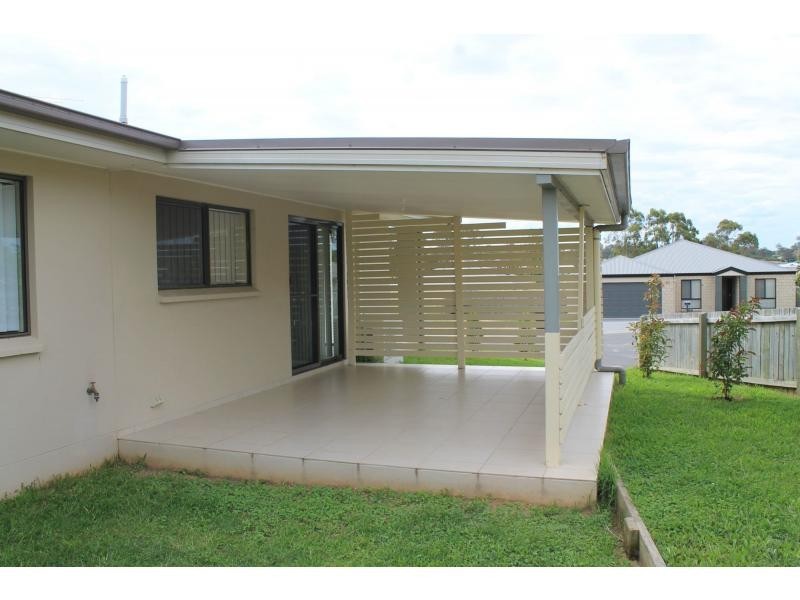 8 Rose Lea Court, Warwick QLD 4370