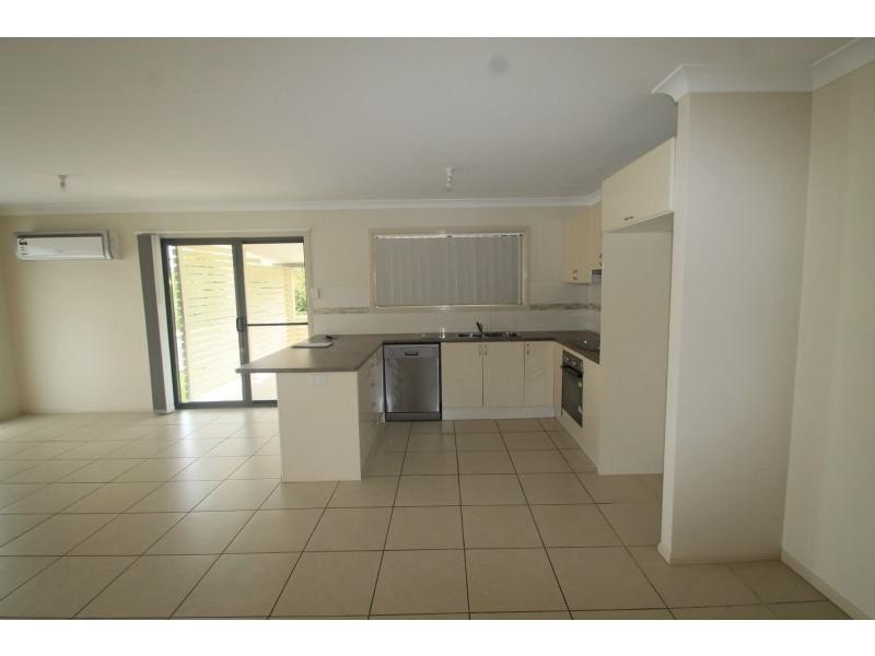 8 Rose Lea Court, Warwick QLD 4370