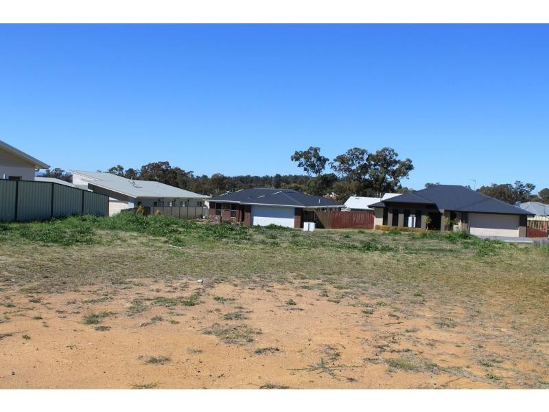 12 Floribunda Avenue, Warwick QLD 4370