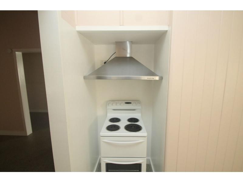 15 King Street, Yangan QLD 4371