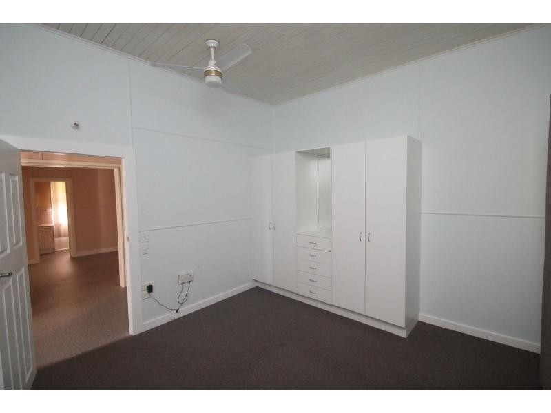 15 King Street, Yangan QLD 4371
