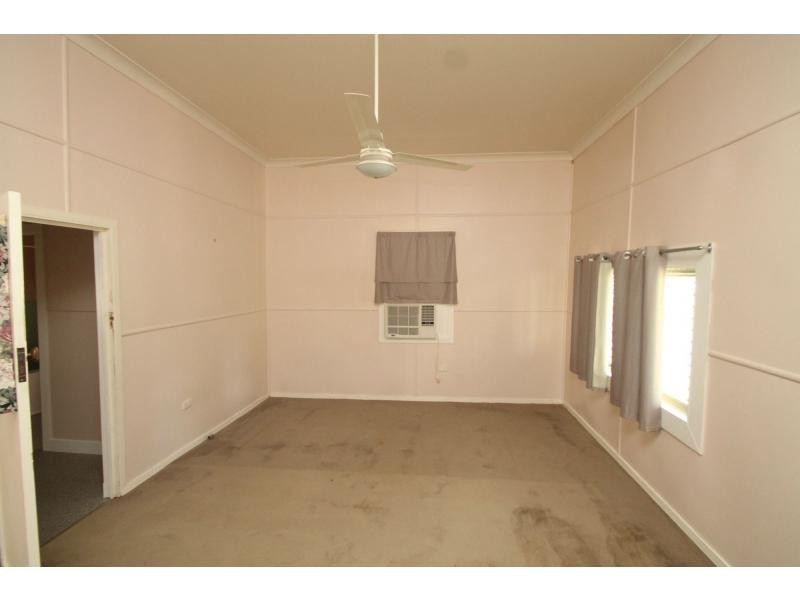 15 King Street, Yangan QLD 4371