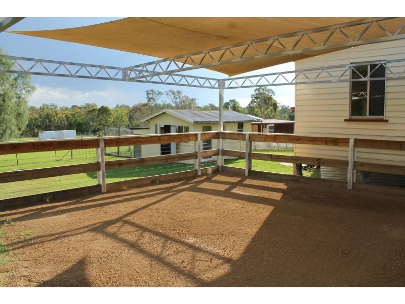 15 King Street, Yangan QLD 4371