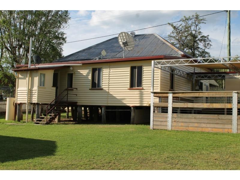 15 King Street, Yangan QLD 4371