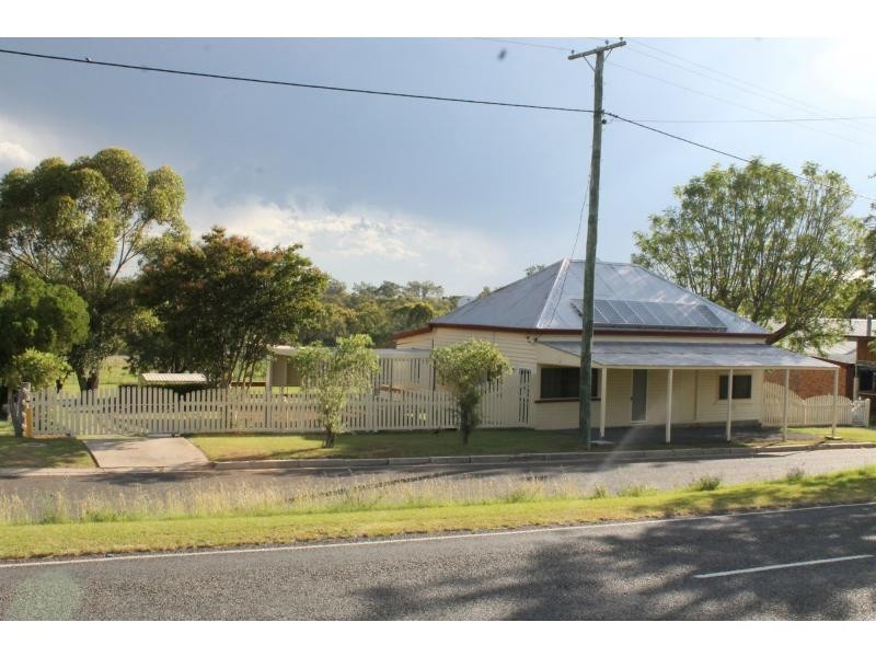 15 King Street, Yangan QLD 4371