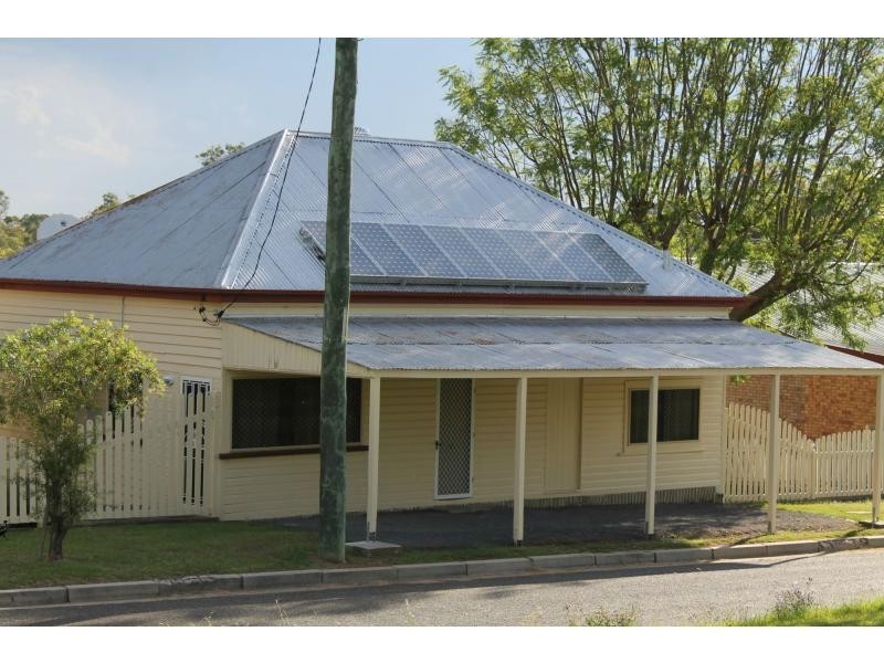 15 King Street, Yangan QLD 4371