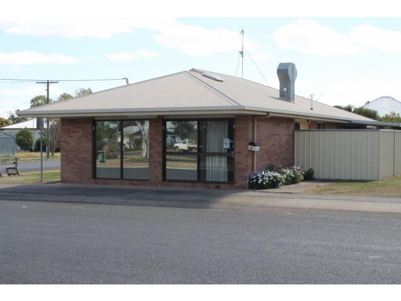 8 Fisher Street, Clifton QLD 4361