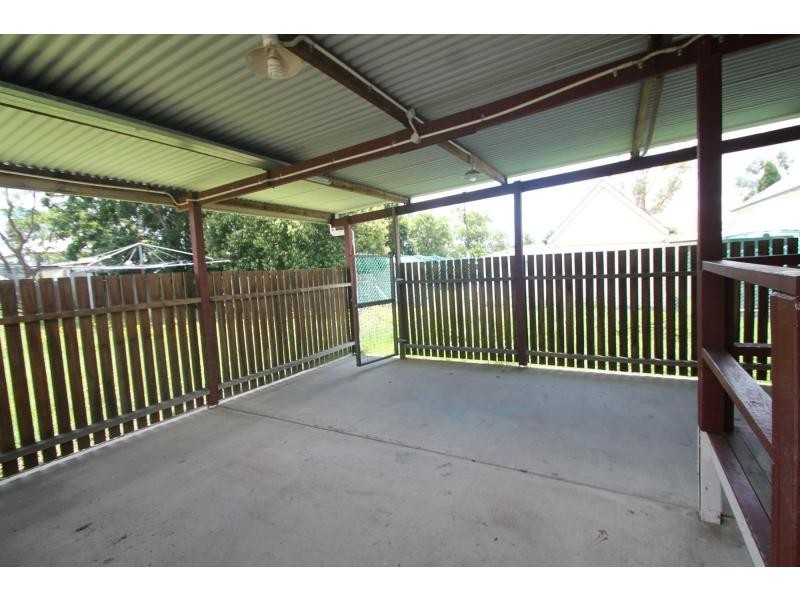 33 Acacia Avenue, Warwick QLD 4370