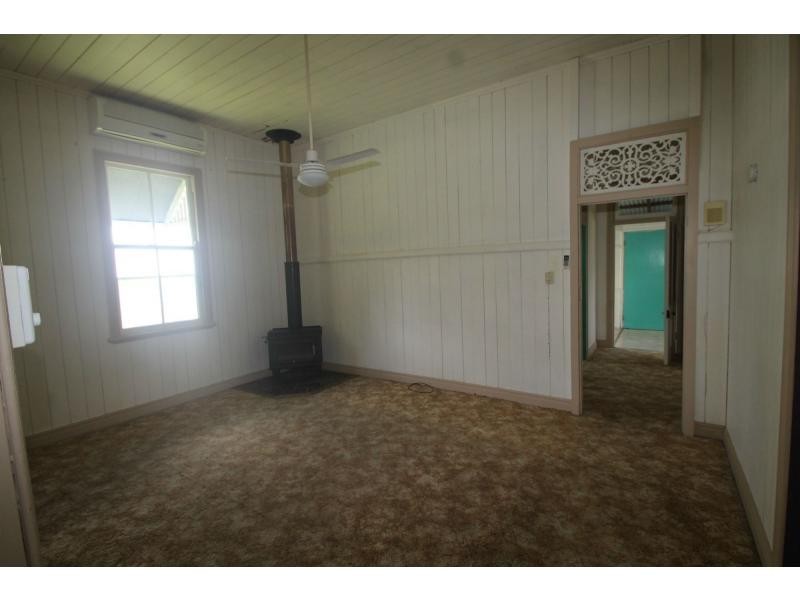 33 Acacia Avenue, Warwick QLD 4370