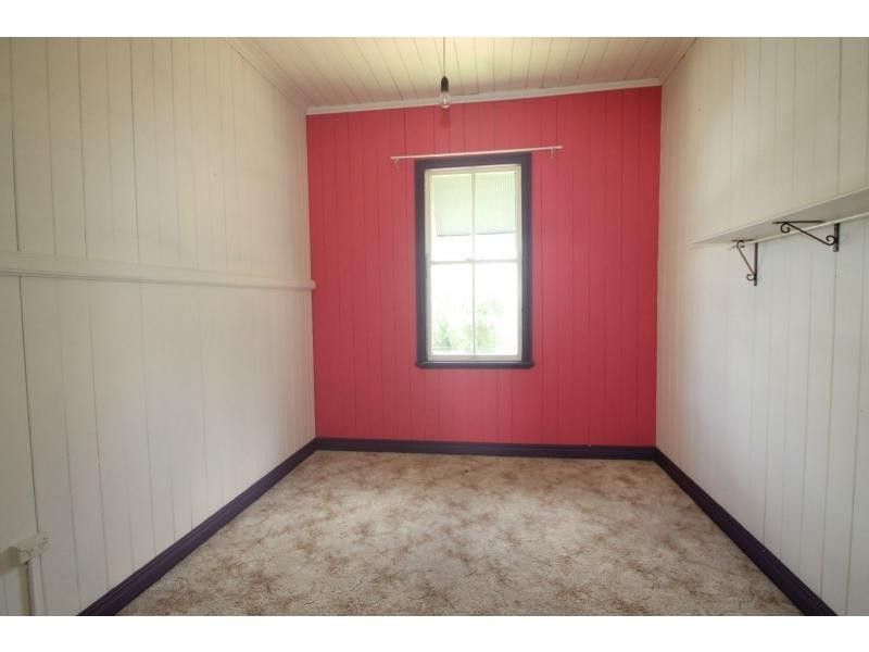 33 Acacia Avenue, Warwick QLD 4370