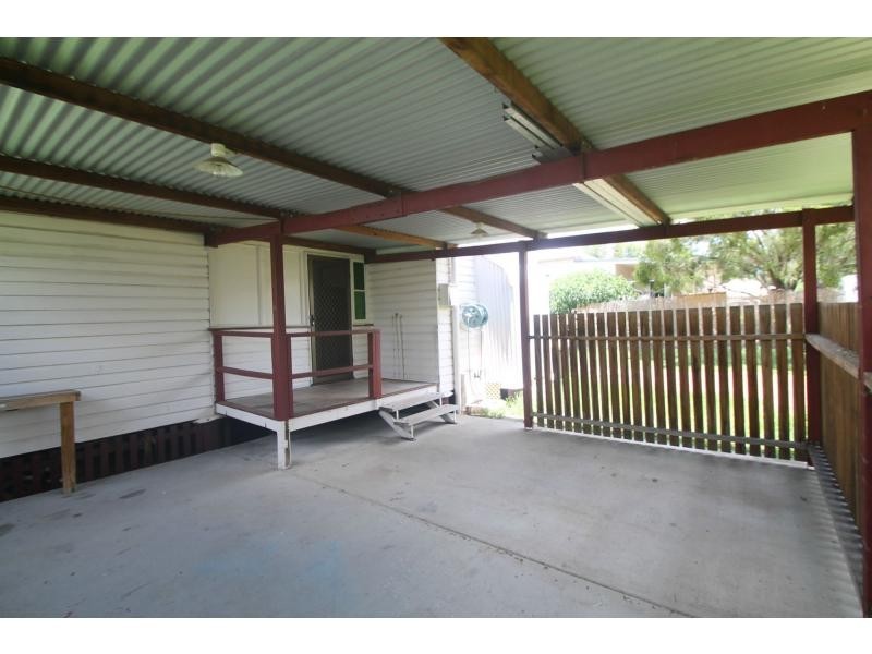 33 Acacia Avenue, Warwick QLD 4370