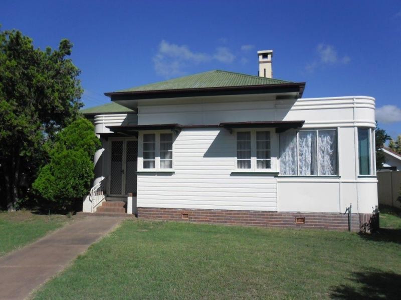 91 Dragon Street, Warwick QLD 4370