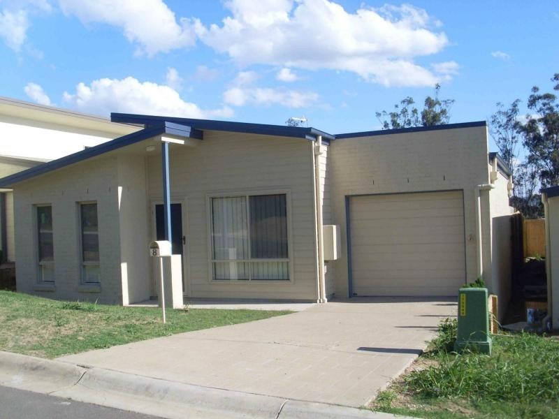 8 Augusta Close, Warwick QLD 4370