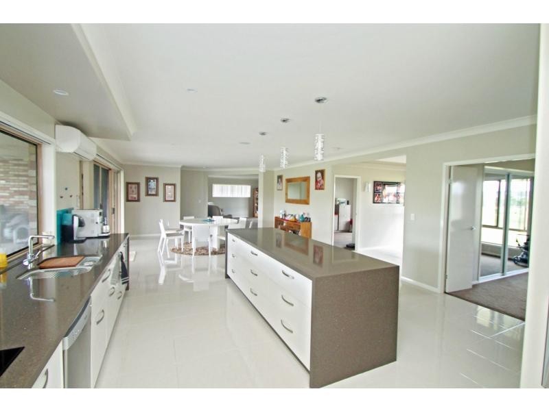 8 Condavale Drive, Warwick QLD 4370