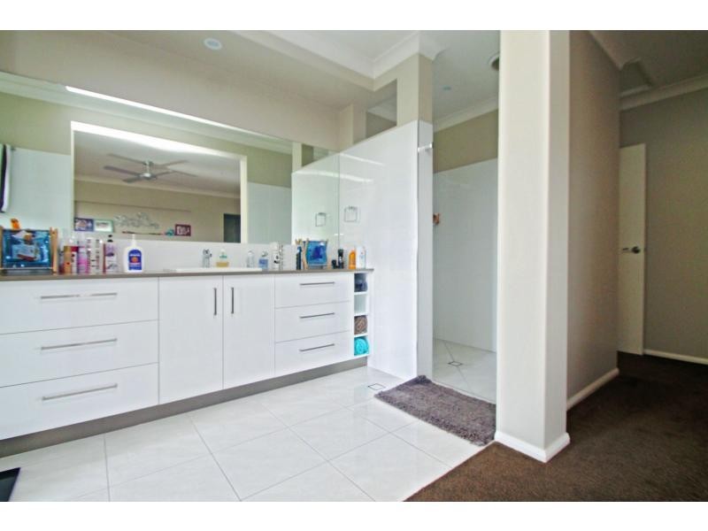 8 Condavale Drive, Warwick QLD 4370