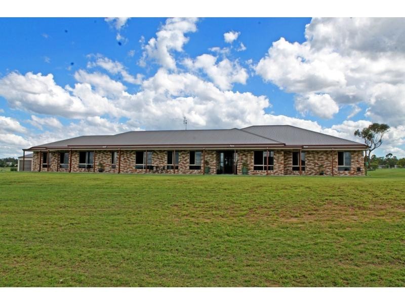 8 Condavale Drive, Warwick QLD 4370