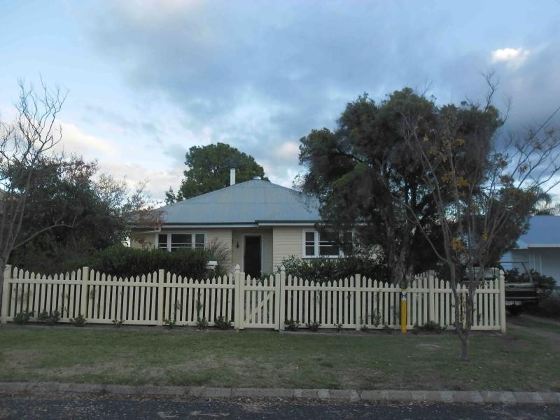 30 Marshall Street, Warwick QLD 4370