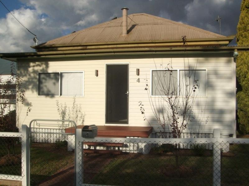 4 McEvoy Street, Warwick QLD 4370