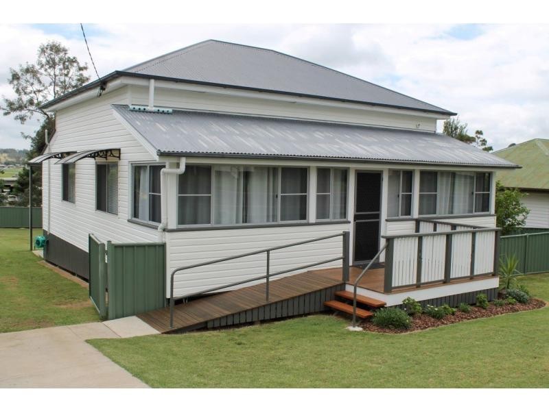 137 Wood Street, Warwick QLD 4370