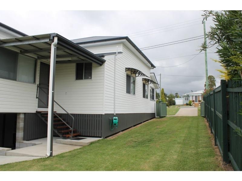 137 Wood Street, Warwick QLD 4370