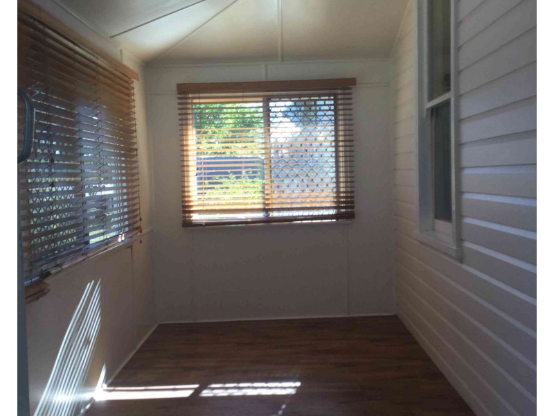 9 Wood Street, Warwick QLD 4370