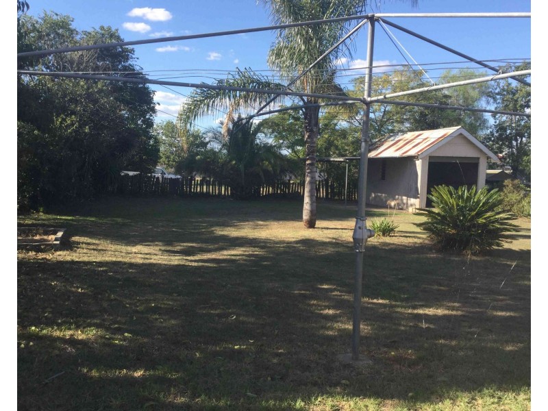 9 Wood Street, Warwick QLD 4370