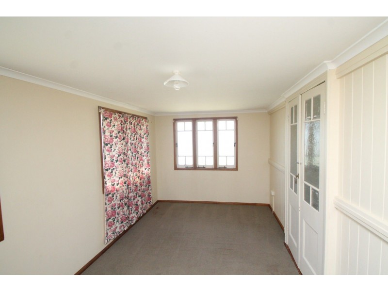 7 Pratten Street, Warwick QLD 4370