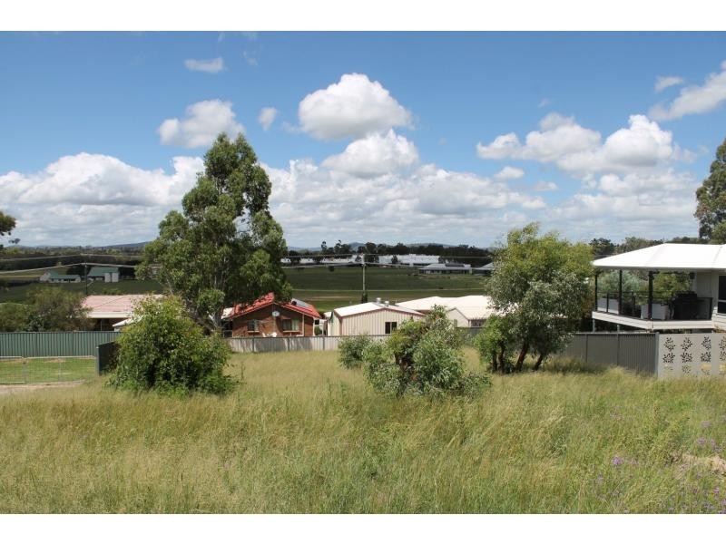 21 Walker Street, Warwick QLD 4370